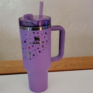 Stanley x Olivia Rodrigo Quencher H2.O FlowState™ Tumbler | 40 OZ